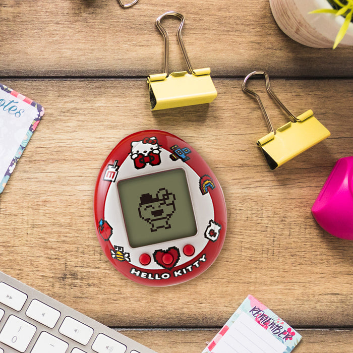 Hello Kitty Tamagotchi  - Favorite Things (Red) [Toys, Ages 8+]