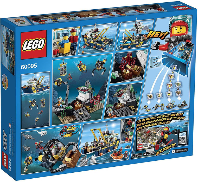 LEGO City: Deep Sea Exploration Vessel - 717 Piece Building Kit [LEGO, #60095, Ages 8-12]