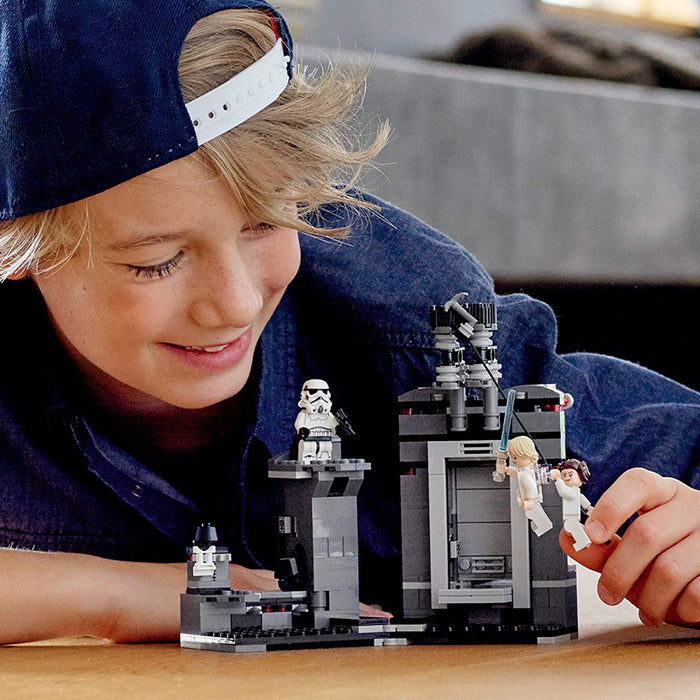 LEGO Star Wars: Death Star Escape - 329 Piece Building Kit [LEGO, #75229]