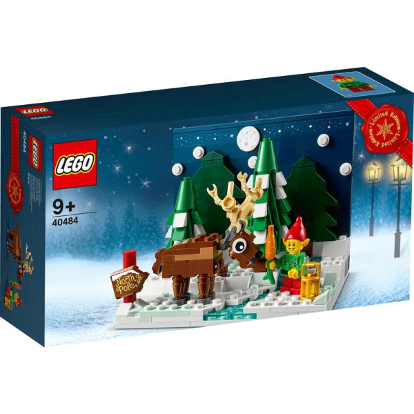 LEGO Santa's Front Yard - Limited Edition - 317 Piece Building Kit [LEGO, #40484]