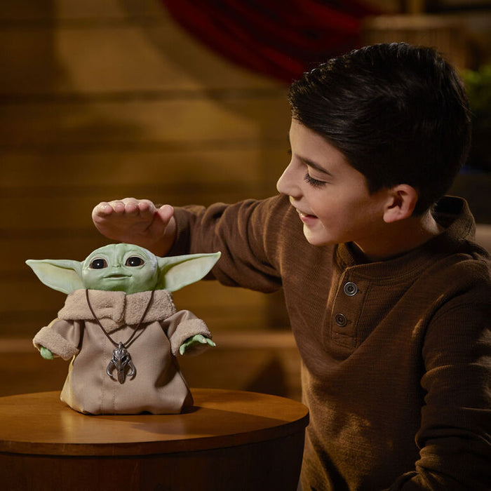 Star Wars: The Mandalorian - The Child (Baby Yoda) - Animatronic Edition [Toys, Ages 4+]